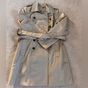 Women’s Banana Republic Tan Trench Coat